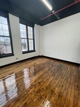 432 Austin Pl, Bronx, NY for lease Interior Photo- Image 2 of 3
