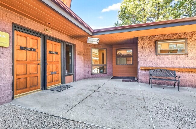 More details for 1300 N Rim Dr, Flagstaff, AZ - Office for Sale