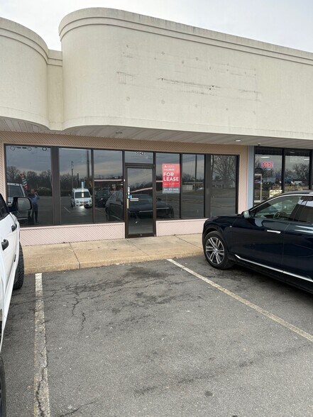 5022-5044 Plank Rd, Fredericksburg, VA à louer - Photo du bâtiment - Image 2 de 4