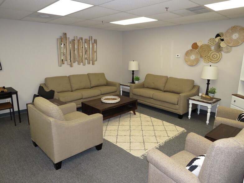 1715 N Division St, Morris, IL à louer - Photo du bâtiment - Image 2 de 30