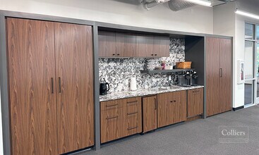 856 S Pleasantburg Dr, Greenville, SC for lease Interior Photo- Image 2 of 7