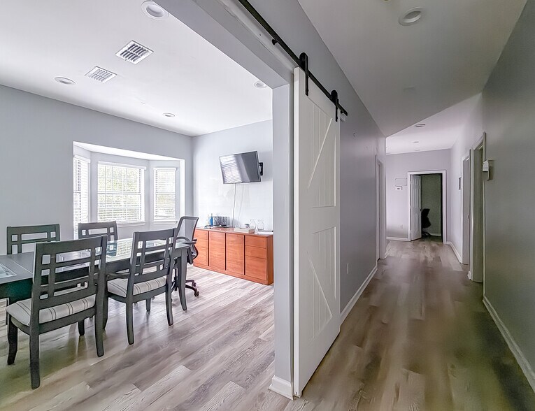 2563-2567 Capital Medical Blvd, Tallahassee, FL à vendre - Photo du bâtiment - Image 3 de 8