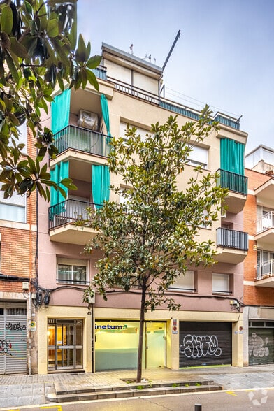 Office/Retail in Barcelona, Barcelona for lease - Primary Photo - Image 1 of 1