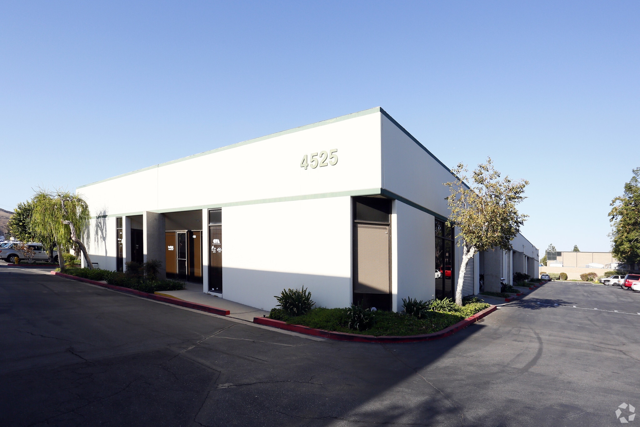 4525 Industrial St, Simi Valley, CA for lease Primary Photo- Image 1 of 6