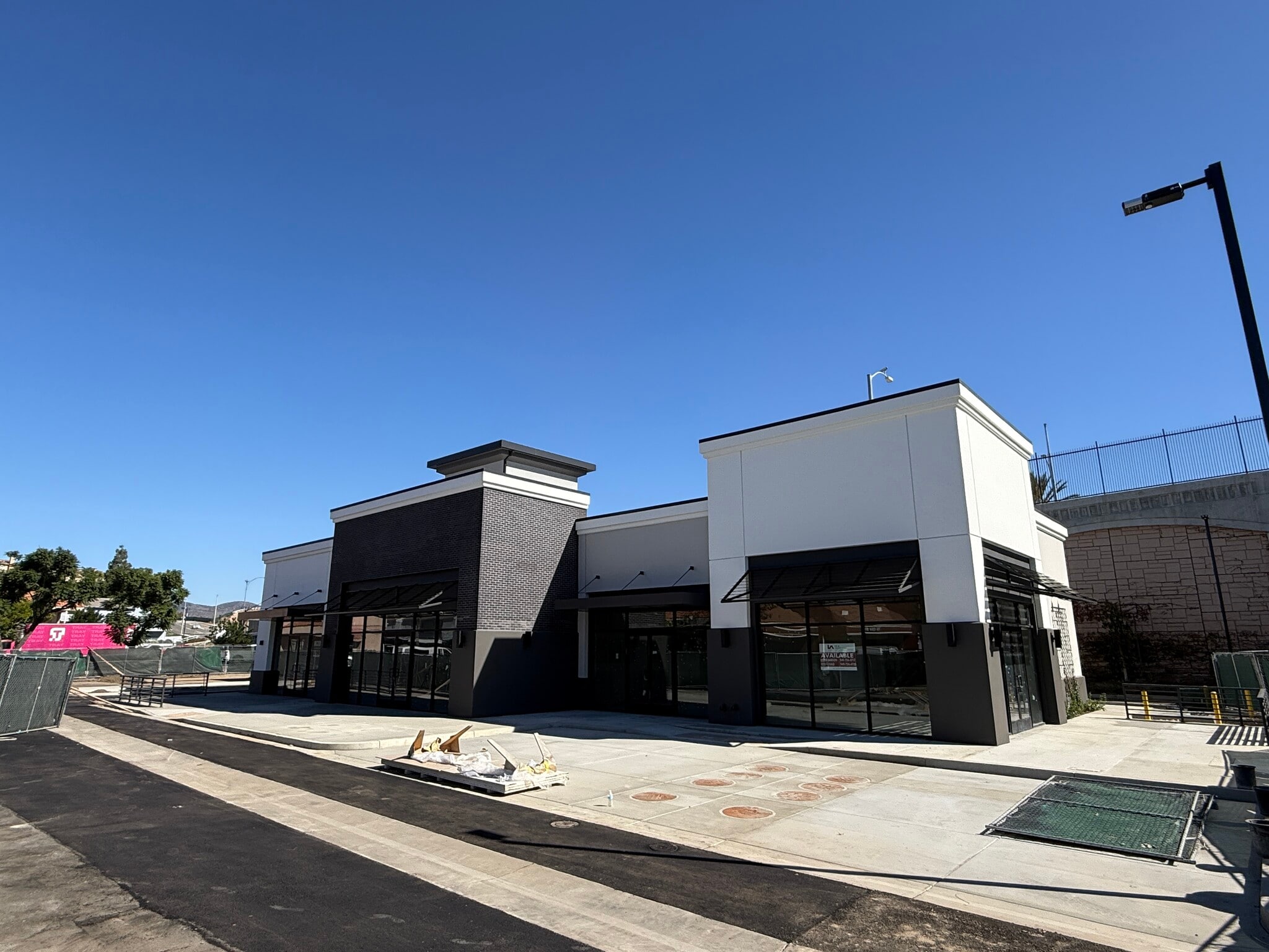 2095 E Orangethorpe Ave, Placentia, CA for lease Building Photo- Image 1 of 10