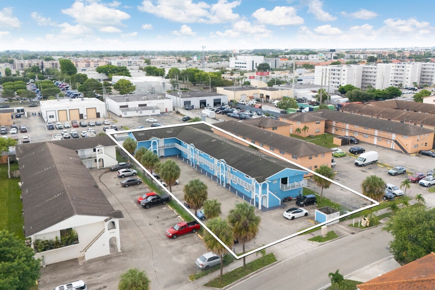 6305 W 22nd Ct, Hialeah, FL for sale - Building Photo - Image 3 of 35