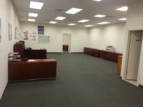 42-52 Broadway, Brooklyn, NY for lease Interior Photo- Image 2 of 3