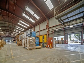 61-63 Governor Macquarie Dr, Chipping Norton for lease Building Photo- Image 1 of 5