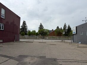 818 16th Ave NW, Calgary, AB for lease Other- Image 2 of 6