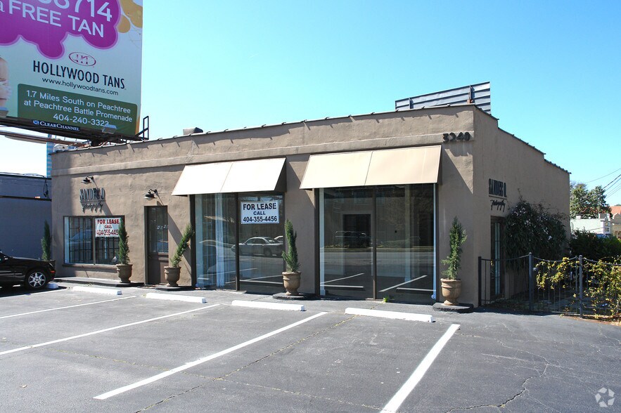 3240 Roswell Rd NW, Atlanta, GA à vendre - Photo du bâtiment - Image 2 de 7