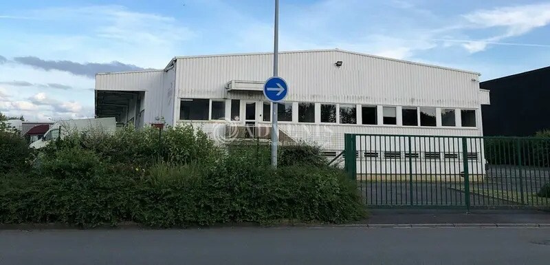Industrial in Fretin for lease - Building Photo - Image 2 of 3