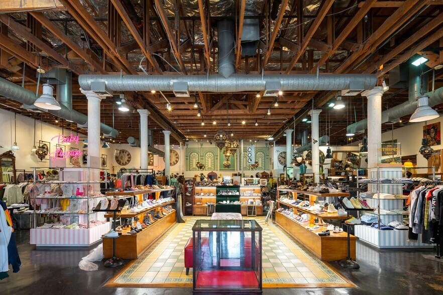 150 S La Brea Ave, Los Angeles, CA à louer - Photo intérieure - Image 2 de 20