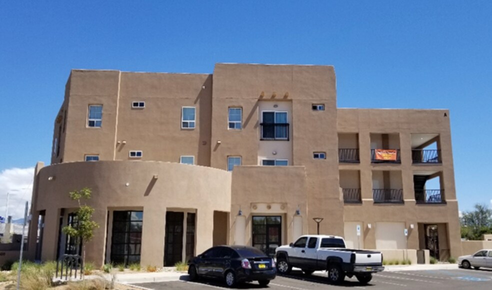 2500 Central Ave, Albuquerque, NM à louer - Photo du bâtiment - Image 1 de 8