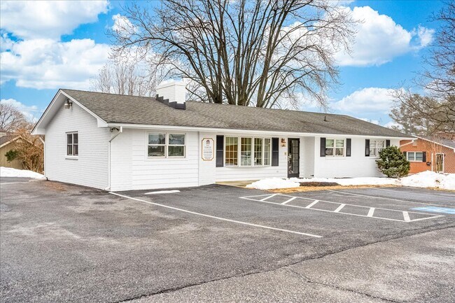 More details for 611 Nursery Rd, Westminster, MD - Office for Sale