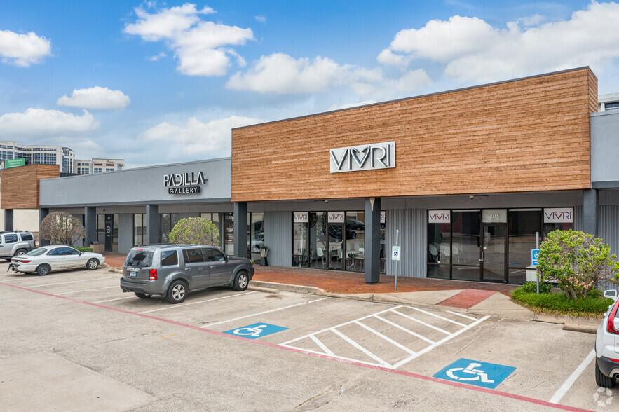 2629 N Stemmons Fwy, Dallas, TX for lease - Building Photo - Image 3 of 9