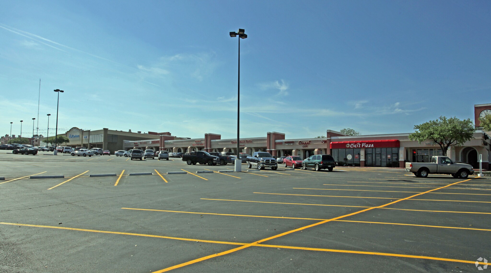 4400 Little Rd, Arlington, TX à louer Photo du bâtiment- Image 1 de 23