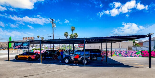 Plus de détails pour 3898 Opal St, Jurupa Valley, CA - Spécialité à vendre