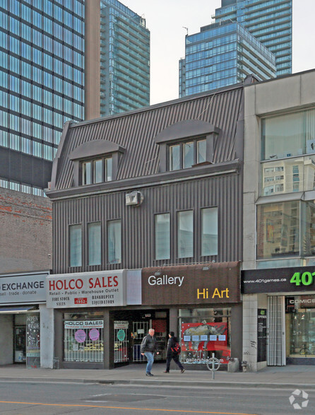 514-516 Yonge St, Toronto, ON for lease - Building Photo - Image 2 of 3