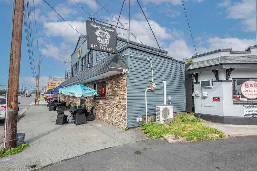 932 Wyoming Ave, Scranton, PA à vendre - Photo du bâtiment - Image 2 de 23