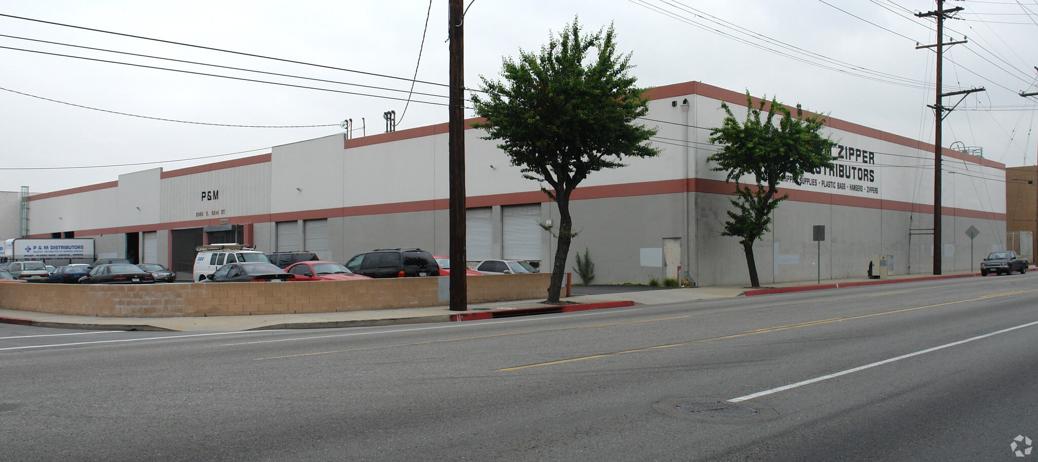 2345-2381 E 52nd St, Vernon, CA for lease Building Photo- Image 1 of 3