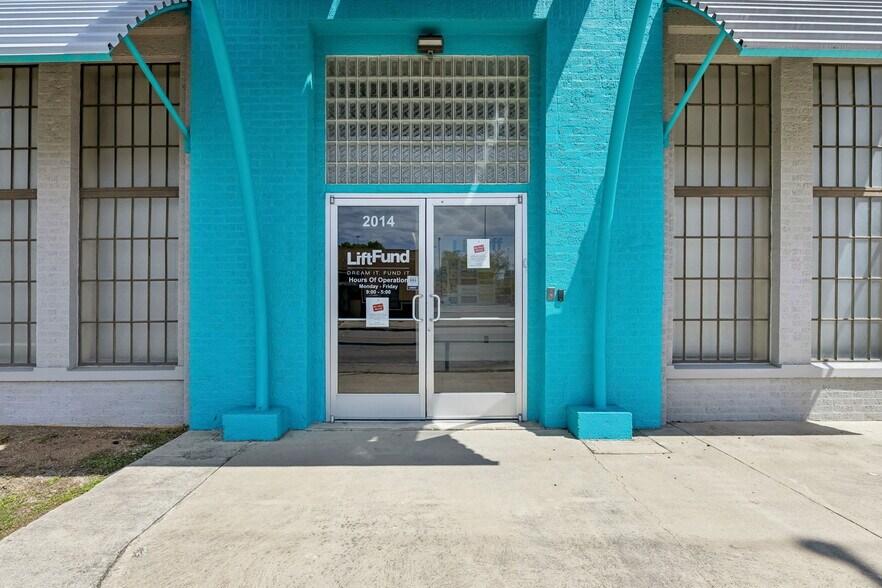 2014 S Hackberry St, San Antonio, TX à vendre - Photo du bâtiment - Image 2 de 23