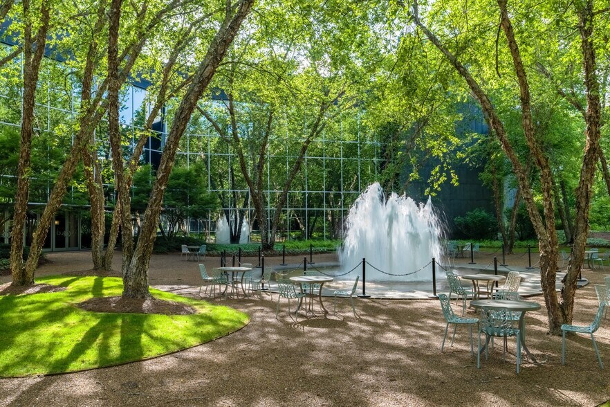 2801 Us-280, Birmingham, AL à louer - Photo du bâtiment - Image 3 de 12