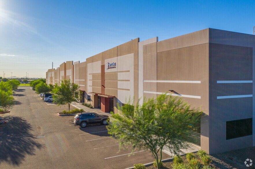 11560 N Dysart Rd, Surprise, AZ for lease - Building Photo - Image 3 of 4