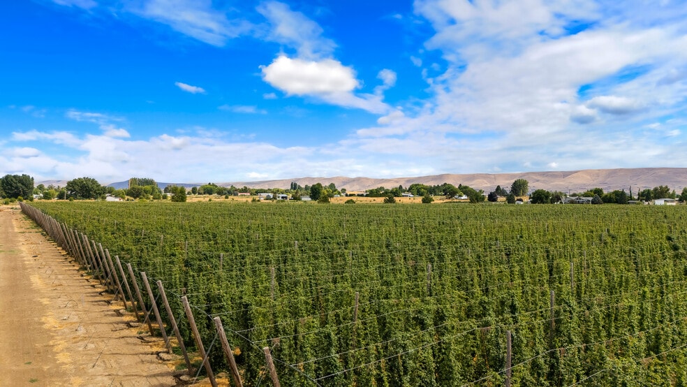 Apricot Rd, Grandview, WA for sale - Other - Image 1 of 4