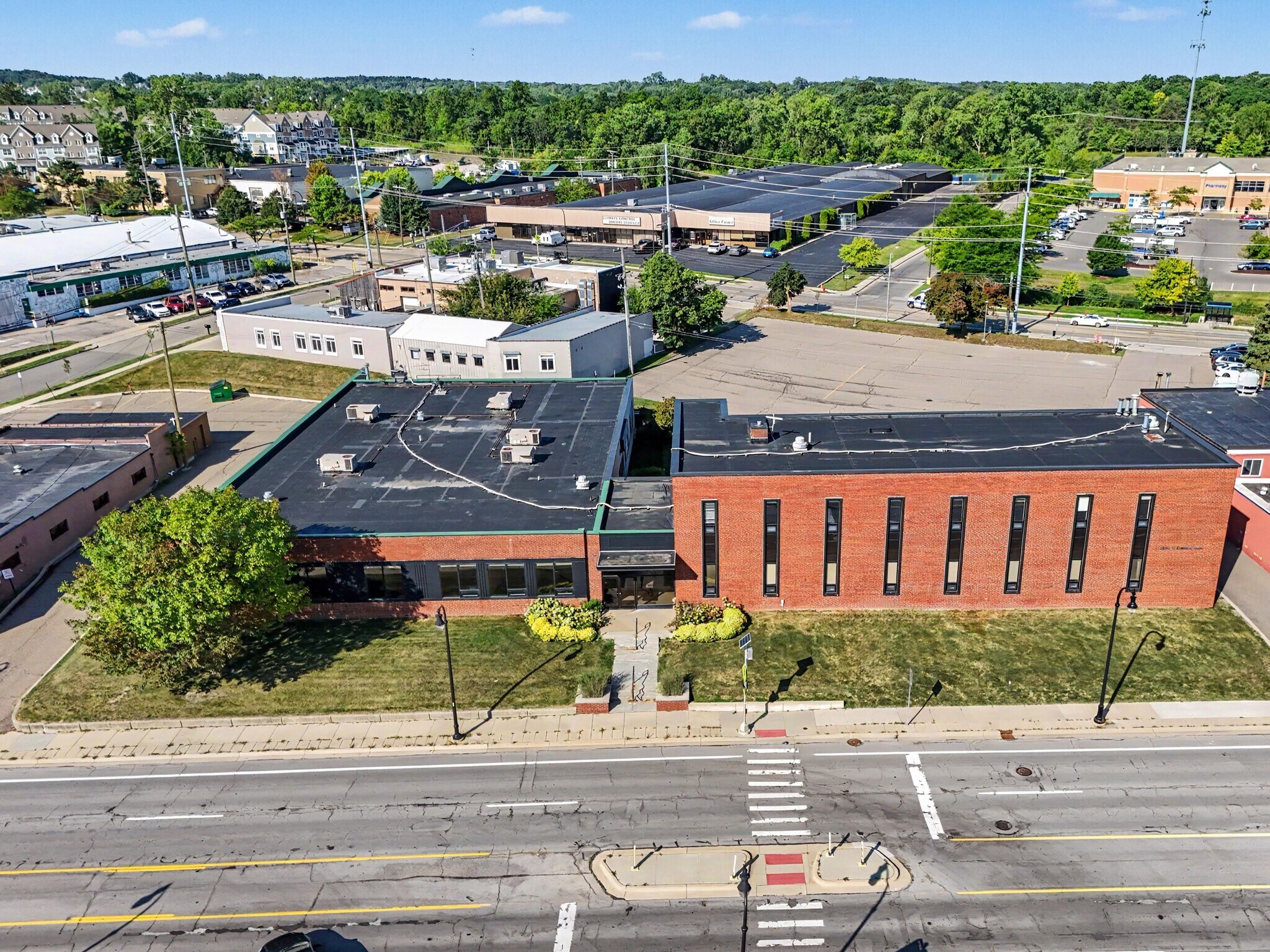 2355 W Stadium Blvd, Ann Arbor, MI for sale Building Photo- Image 1 of 6