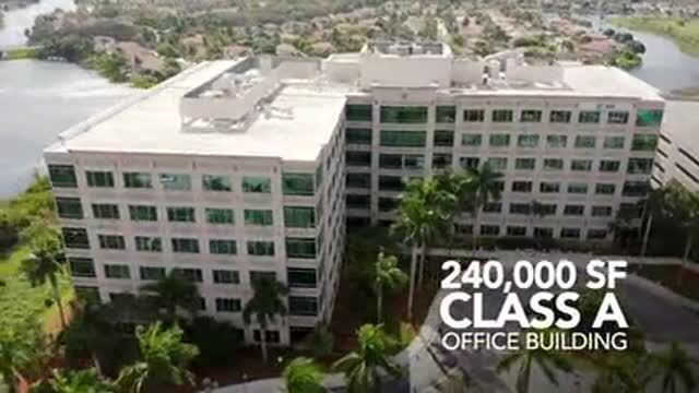 13450 W Sunrise Blvd, Sunrise, FL à louer - Vidéo sur l’inscription commerciale - Image 2 de 18