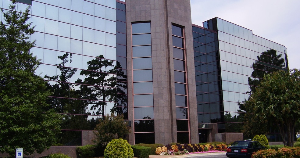 2840 Plaza Pl, Raleigh, NC for lease - Building Photo - Image 3 of 13