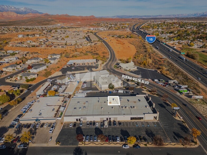 204 Playa Della Rosita, Washington, UT for lease - Building Photo - Image 2 of 7