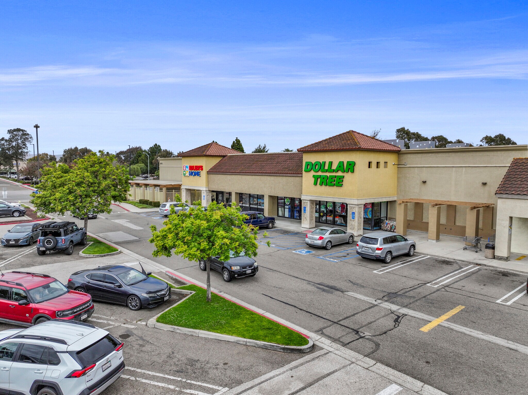 2440 S Broadway, Santa Maria, CA à louer Photo du bâtiment- Image 1 de 4