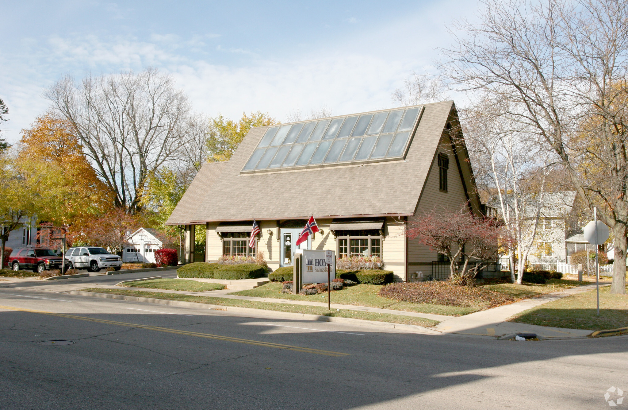 400 W Main St, Stoughton, WI à vendre Photo principale- Image 1 de 1