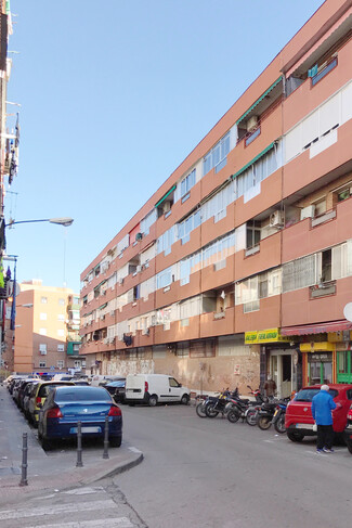 Plus de détails pour Calle De Albacete, 1, Fuenlabrada - Multi-résidentiel à vendre