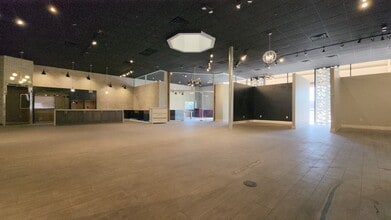 15250 N Hayden Rd, Scottsdale, AZ à louer Photo intérieure- Image 2 de 7