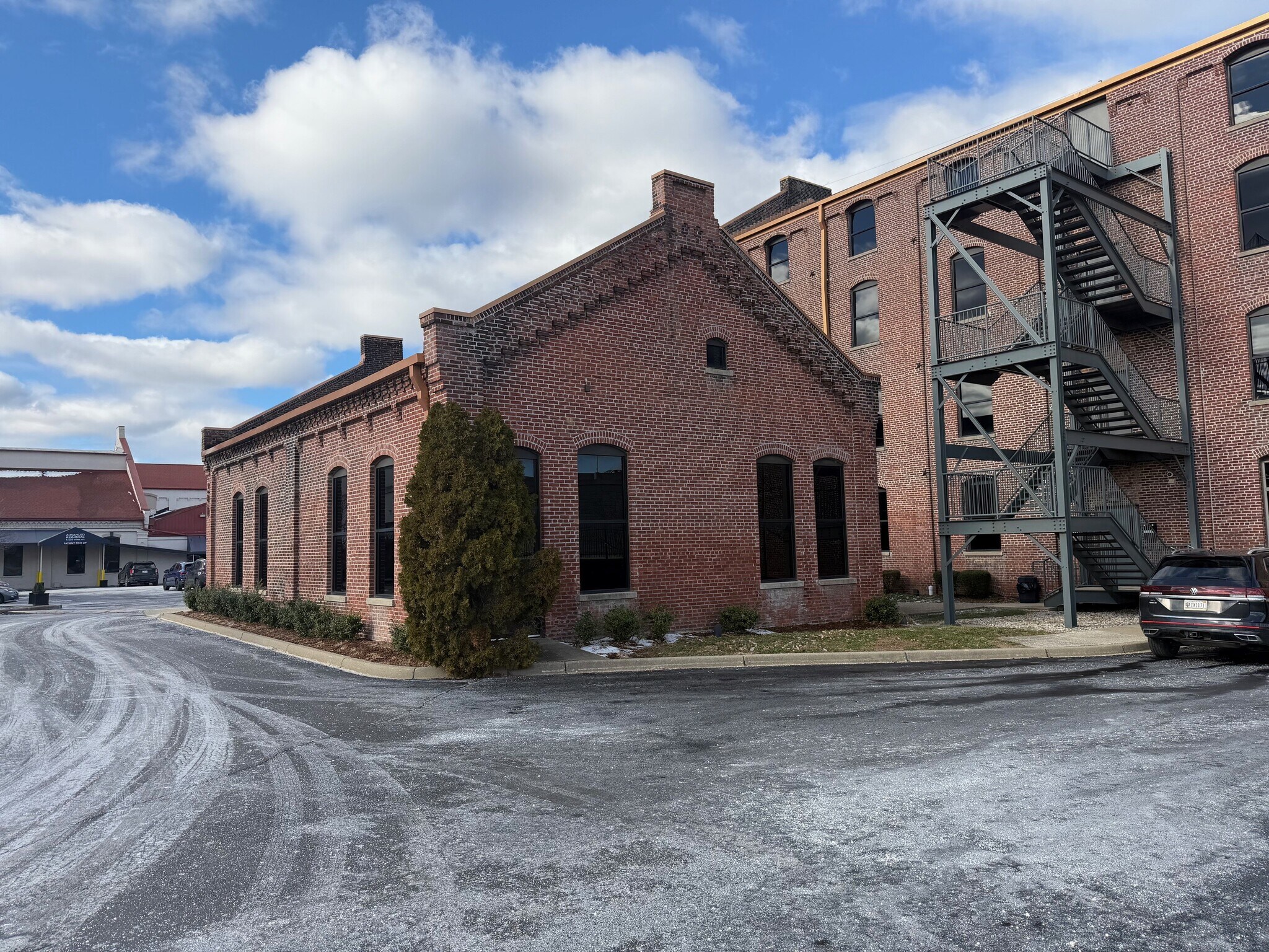 290 Missouri Ave, Clarksville, IN for lease Primary Photo- Image 1 of 10