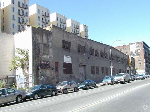 673 Saint Nicholas Ave, New York, NY for lease Primary Photo- Image 1 of 3