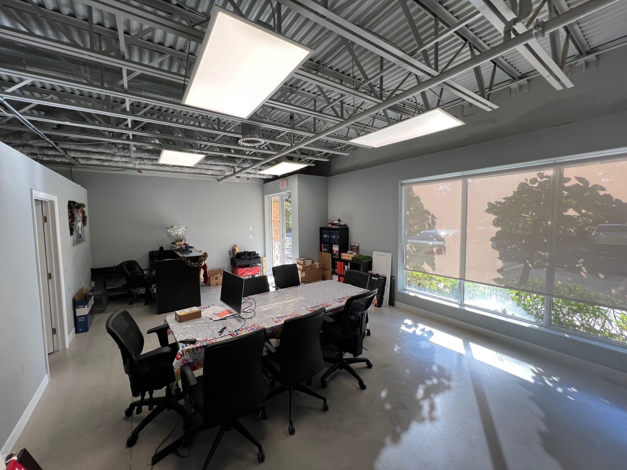 2351 Vista Pky, West Palm Beach, FL for lease Interior Photo- Image 1 of 5