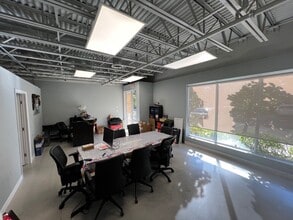 2351 Vista Pky, West Palm Beach, FL for lease Interior Photo- Image 1 of 5