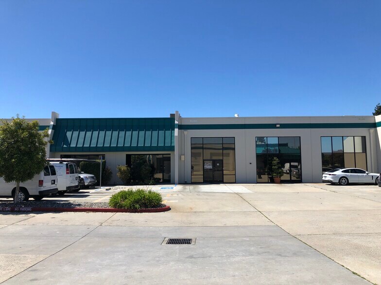 1100 Industrial Rd, San Carlos, CA à louer - Photo du bâtiment - Image 2 de 30