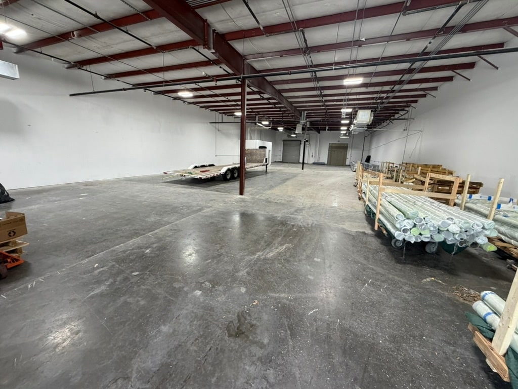 9751 Delegates Dr, Orlando, FL for lease Interior Photo- Image 1 of 4
