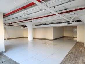 4701 Van Dam St, Long Island City, NY for lease Interior Photo- Image 2 of 5