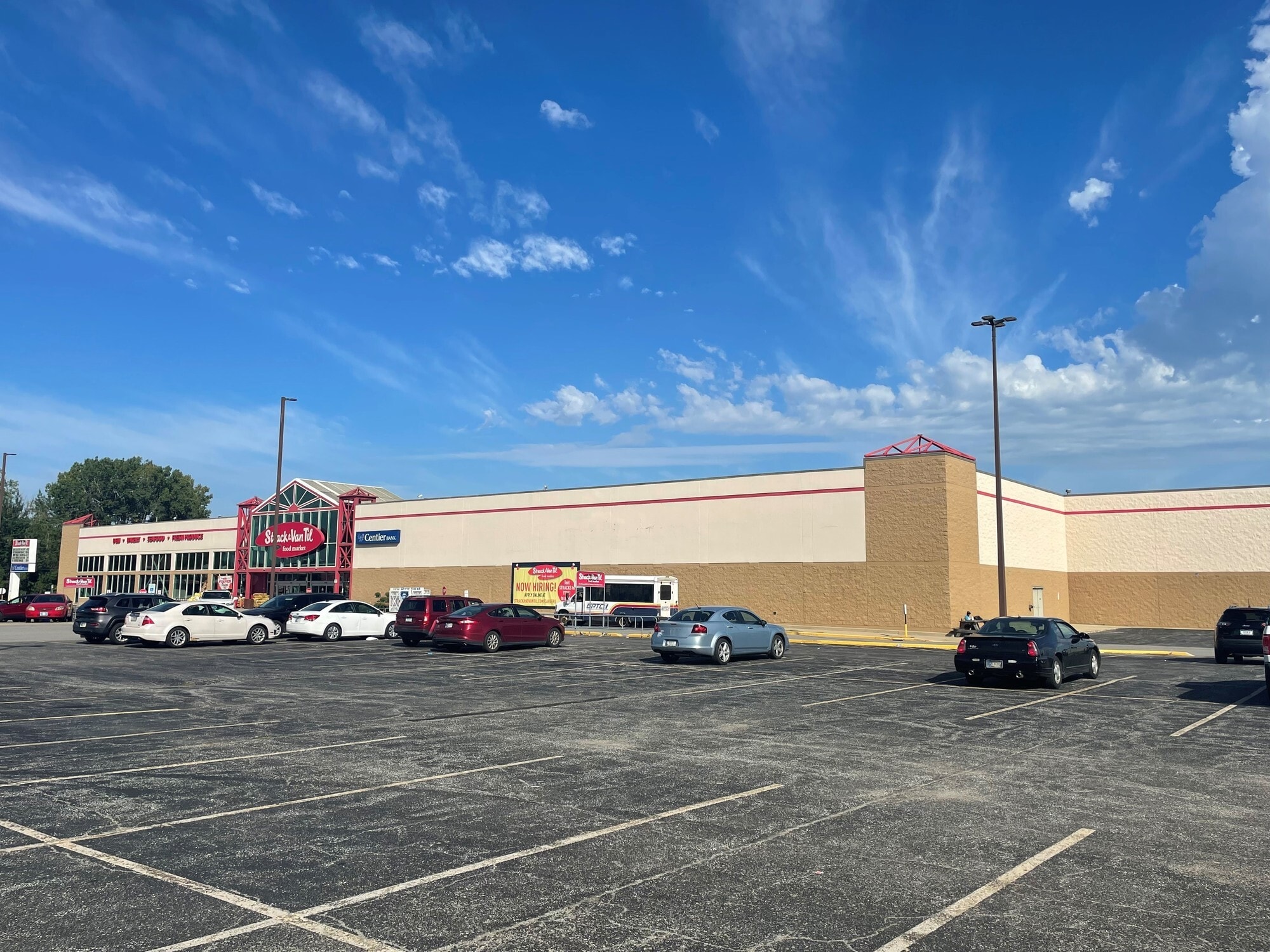 6063-6091 Broadway, Merrillville, IN for lease Primary Photo- Image 1 of 6
