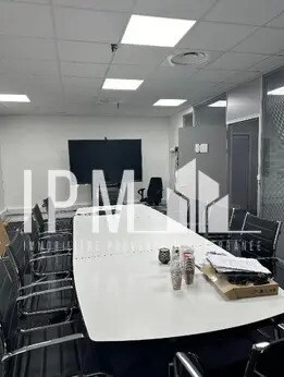 Office in Marseille for lease - Interior Photo - Image 3 of 5