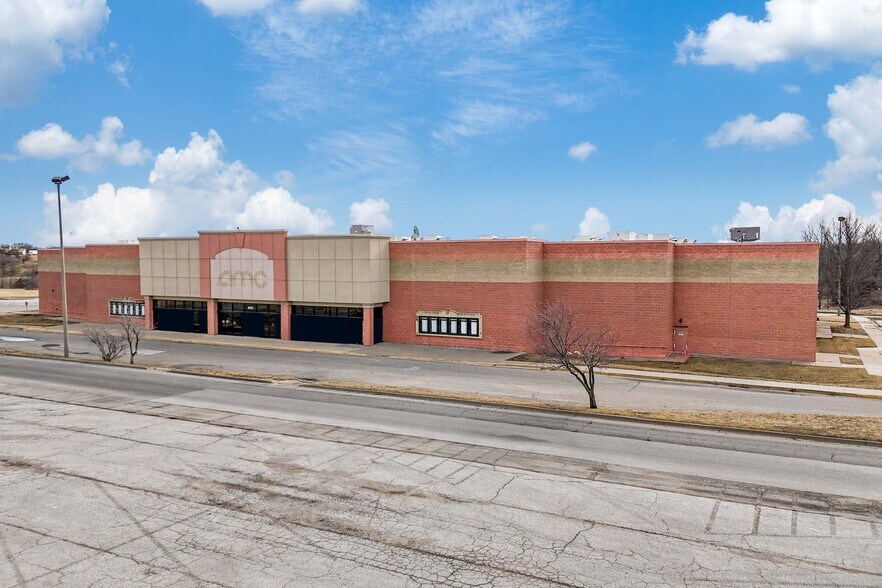 6720 SE 14th St, Des Moines, IA à vendre - Photo du bâtiment - Image 2 de 4