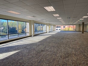 2600 Corporate Dr, Birmingham, AL for lease Interior Photo- Image 1 of 3