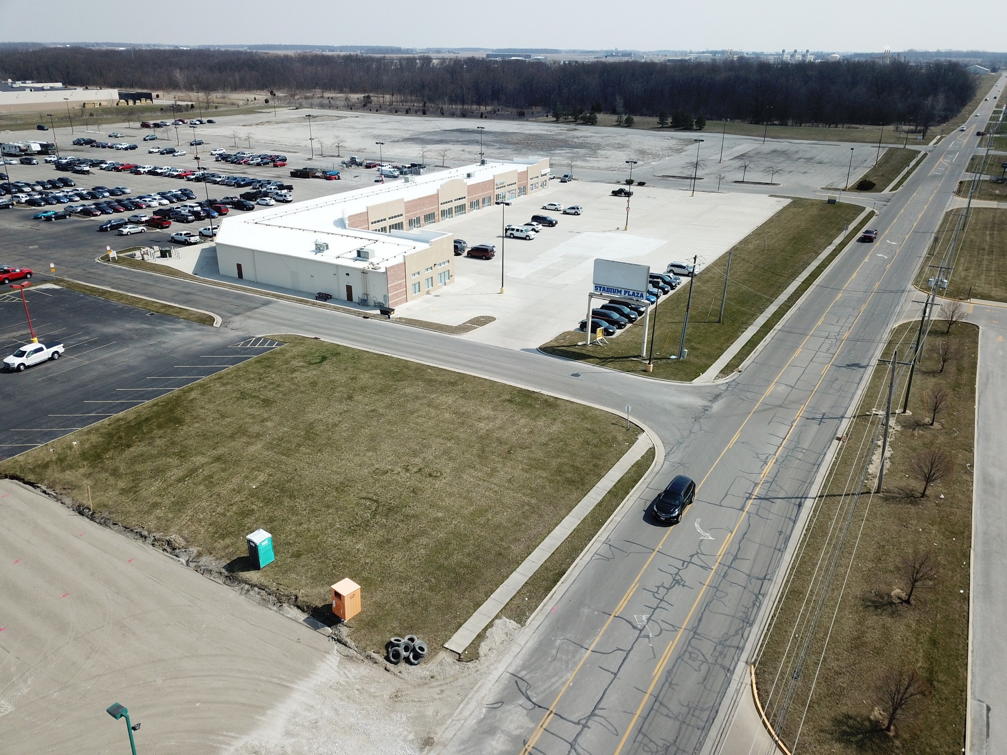 57 Stadium Dr, Defiance, OH à vendre Photo principale- Image 1 de 3