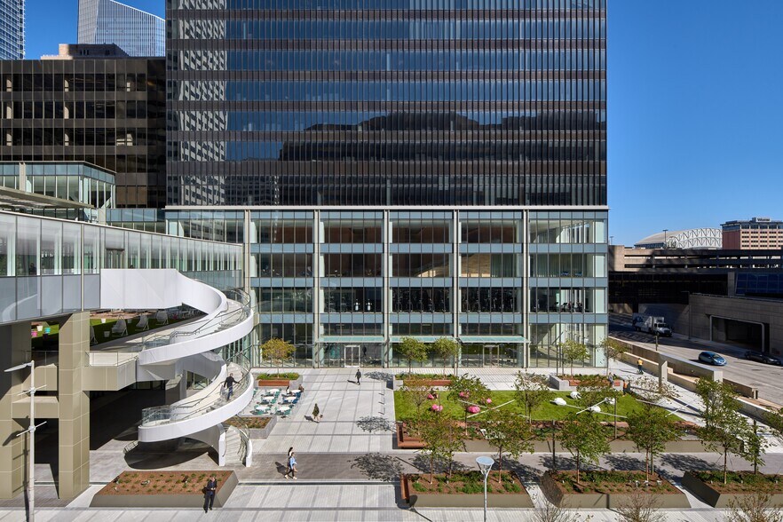 1221 McKinney St, Houston, TX à louer - Photo du bâtiment - Image 1 de 11