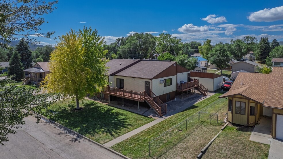 438 S 14th St, Hot Springs, SD for sale - Building Photo - Image 2 of 33